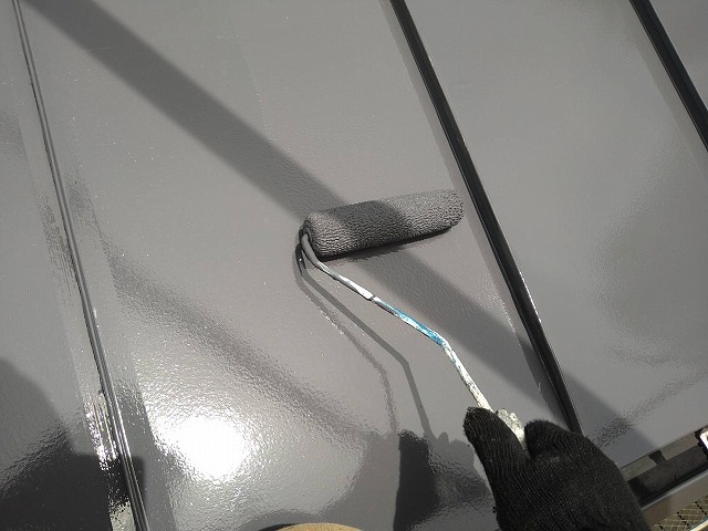 北杜市　屋根塗装工事　遮熱塗料　ガルバリウム鋼板　サーモアイSi